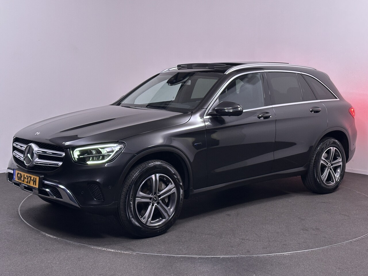 Mercedes-Benz GLC-klasse - 300e 4MATIC Premium Plus Plug in Hybrid 320pk PHEV | Lederen Sportstoelen | Panodak |  Hea - AutoWereld.nl