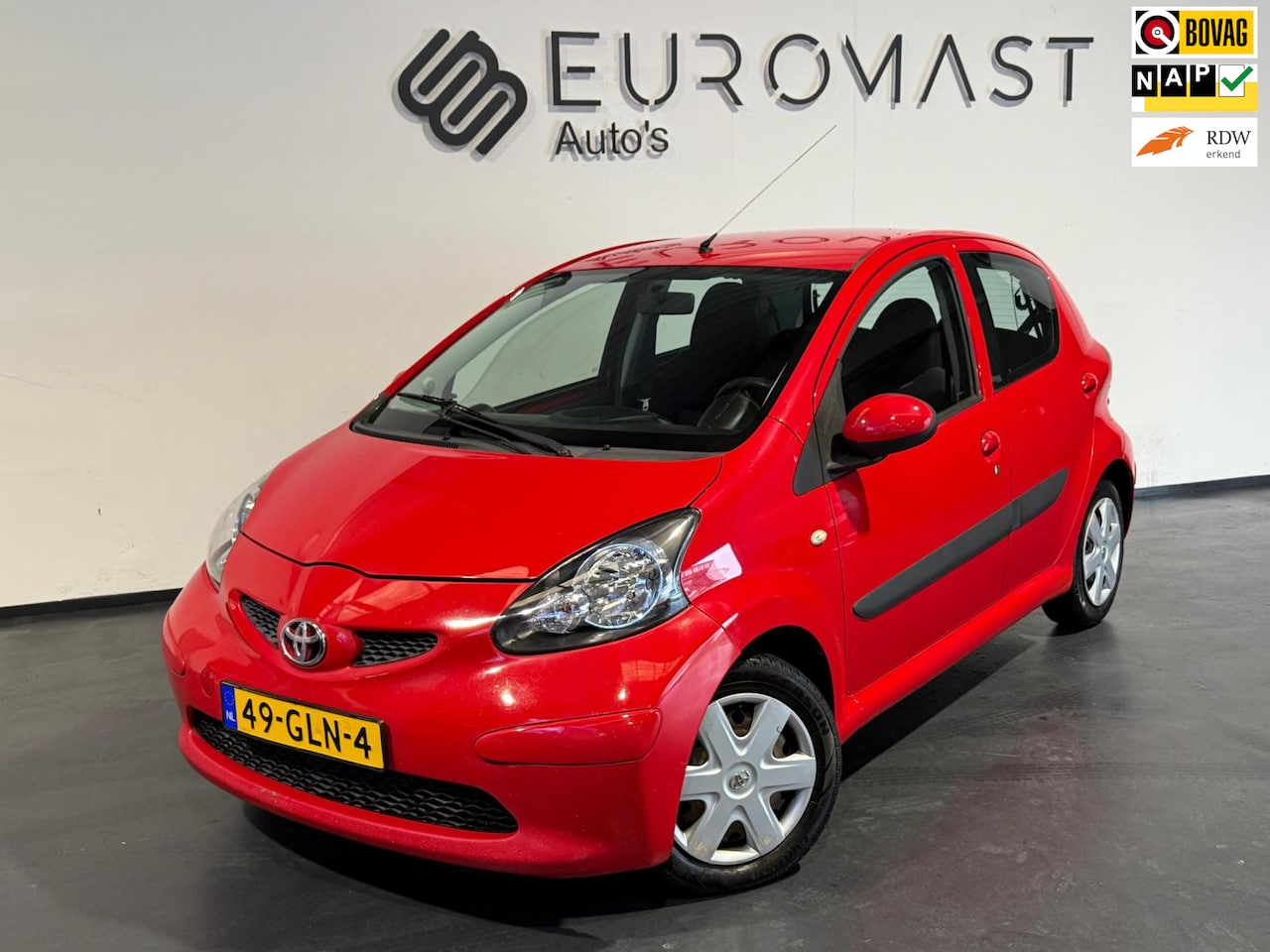 Toyota Aygo - 1.0-12V + Airco Elektrische Ramen 5d Nieuwe Apk - AutoWereld.nl