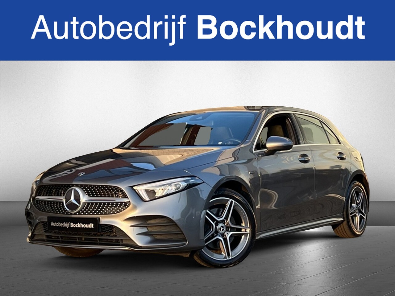 Mercedes-Benz A-klasse - 250 e AMG Line | Camera | Stoelverwarming - AutoWereld.nl