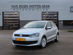 Volkswagen Polo - 1.4-16V Comfortline / Automaat / Navigatie / N.A.P