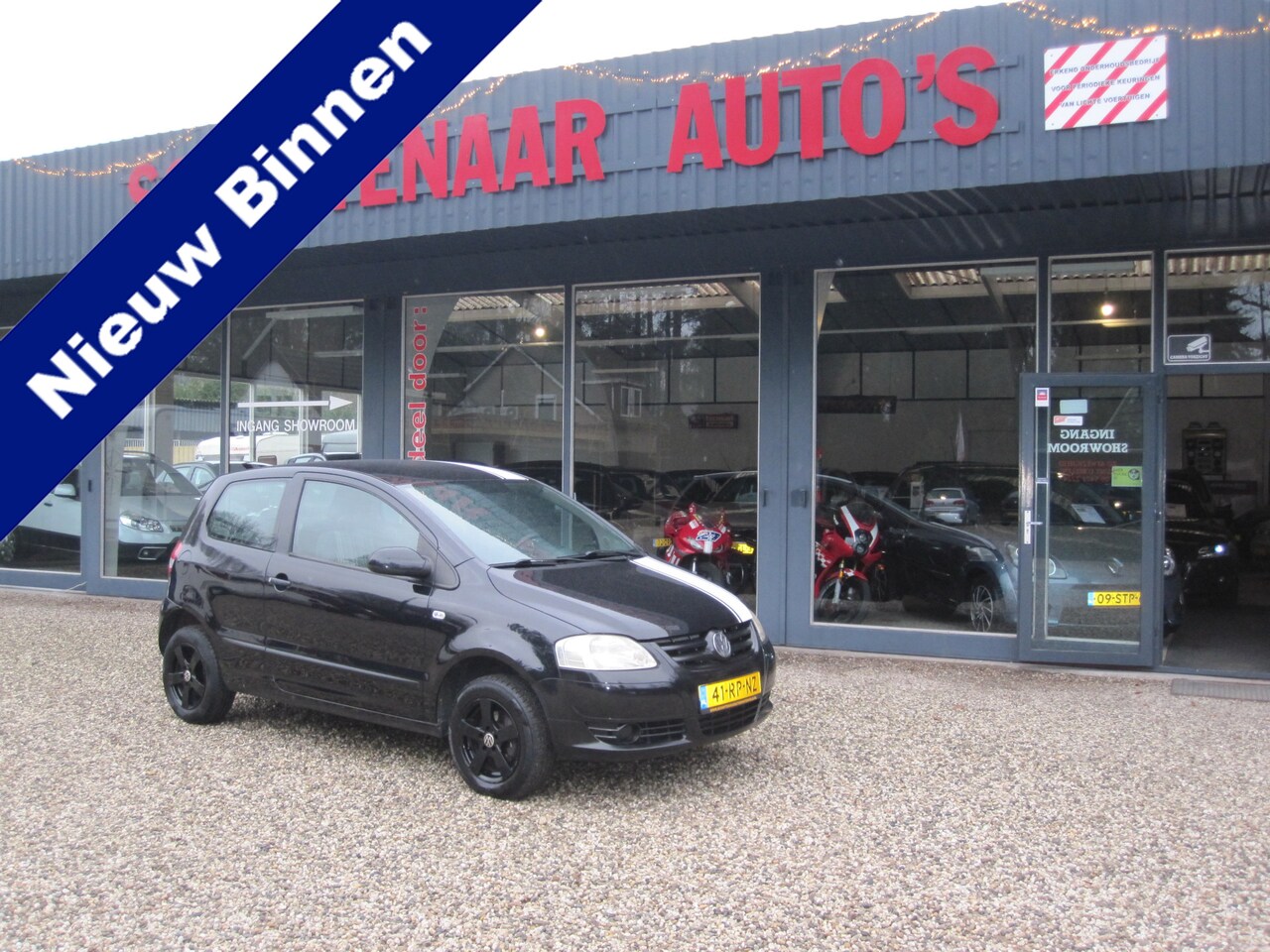 Volkswagen Fox - 1.2 Trendline nette auto met nieuwe apk - AutoWereld.nl