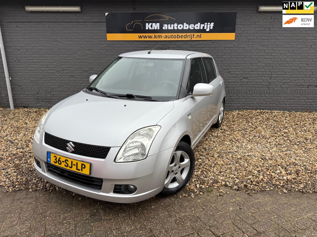 Suzuki Swift - 1.5 Exclusive*Nieuweapk*Nieuwebanden*Nieuwekoppeling* - AutoWereld.nl