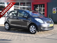 Toyota Yaris - 1.3 VVT-i 5drs | 1e-eigenaar | Airco | Trekhaak | Elektr. Ramen | Centr. Vergr