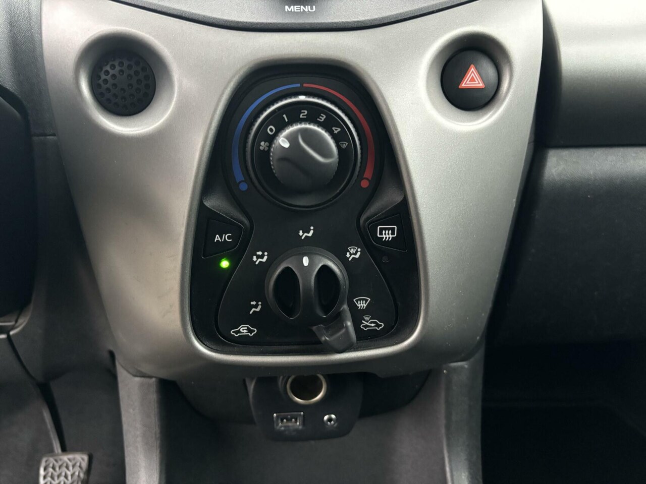 Citroën C1 - 1.0 e-VTi Feel Airco/ Bluetooth/ Cruise Control!!