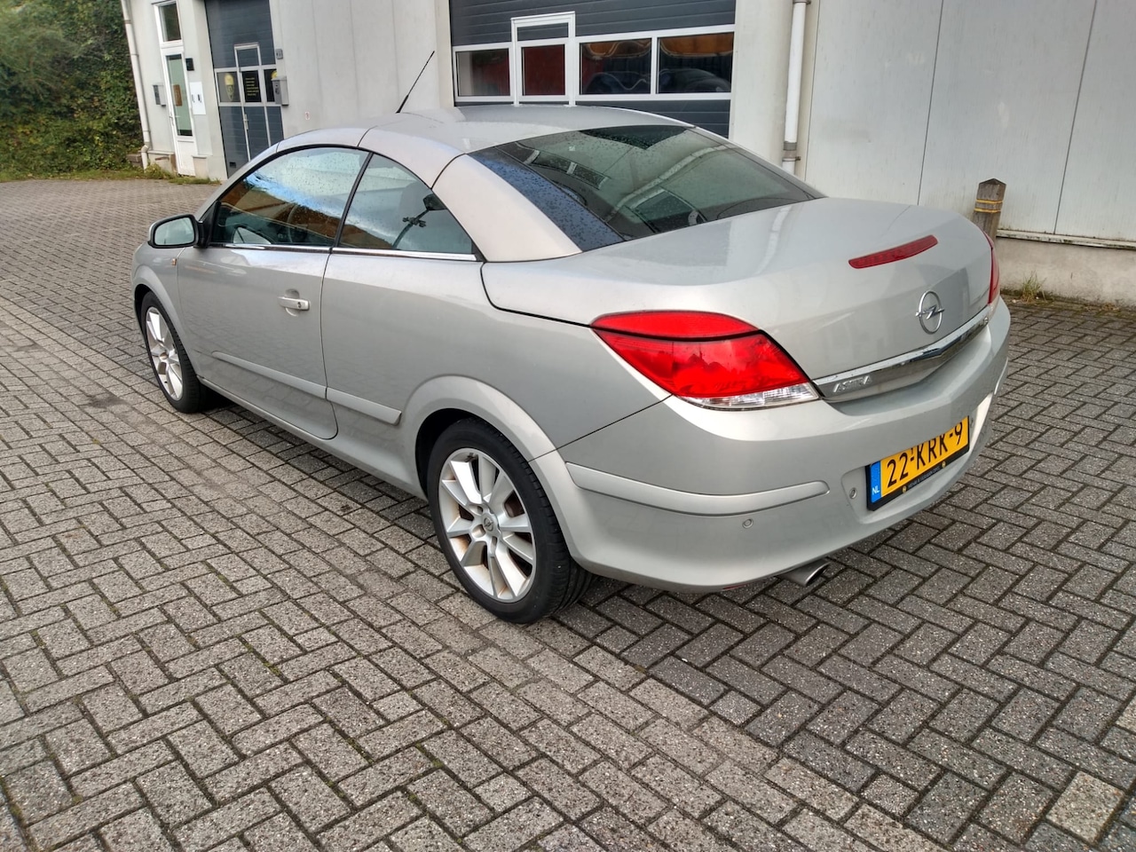 Opel Astra TwinTop - 1.8 Enjoy 140PS BPM 400 Good Car - AutoWereld.nl