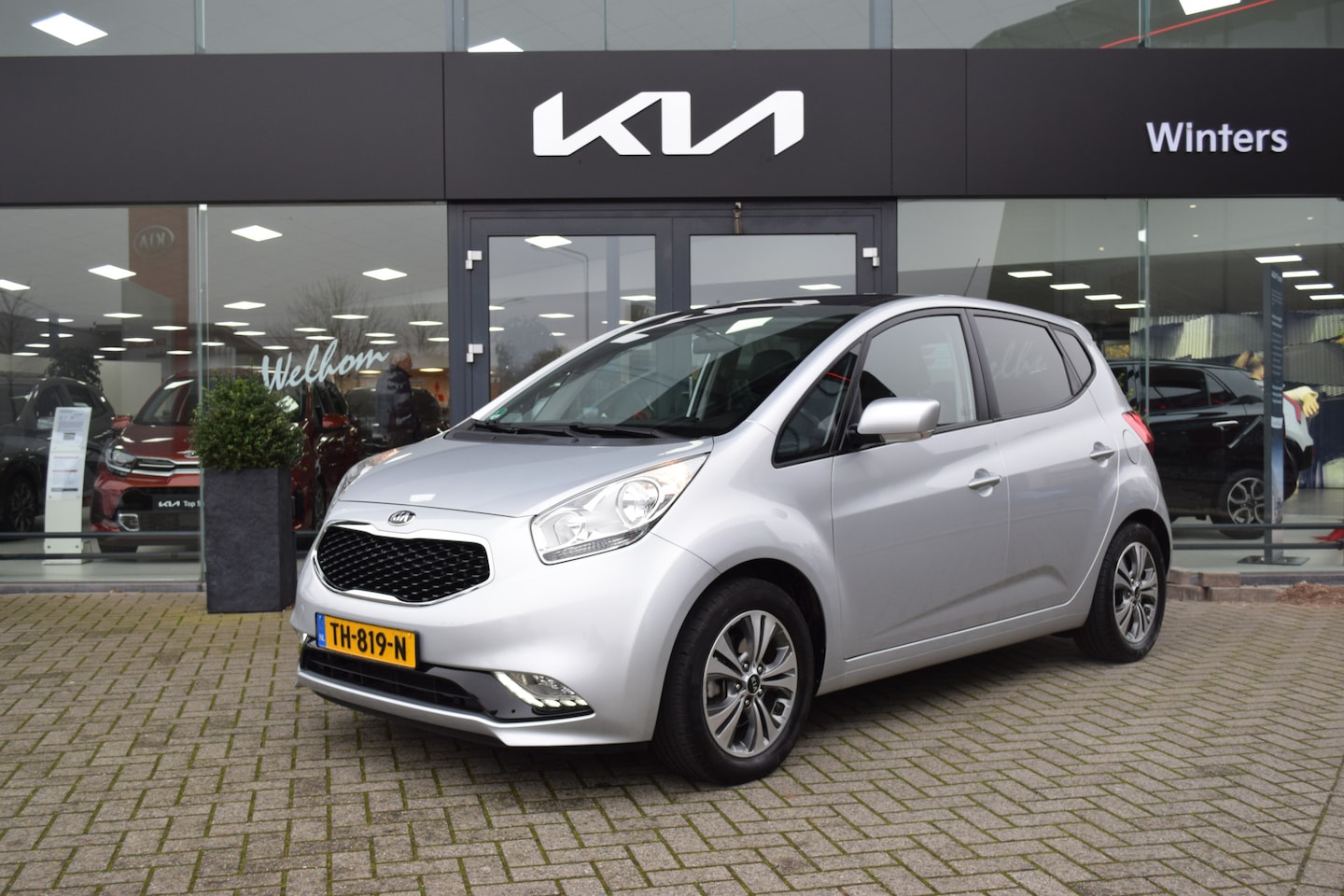 Kia Venga - 1.4i-16V ISG Summer Edition ECC Cr.Control Navi+BT+Camera Pano-dak Trekhaak 7jr.Garantie - AutoWereld.nl