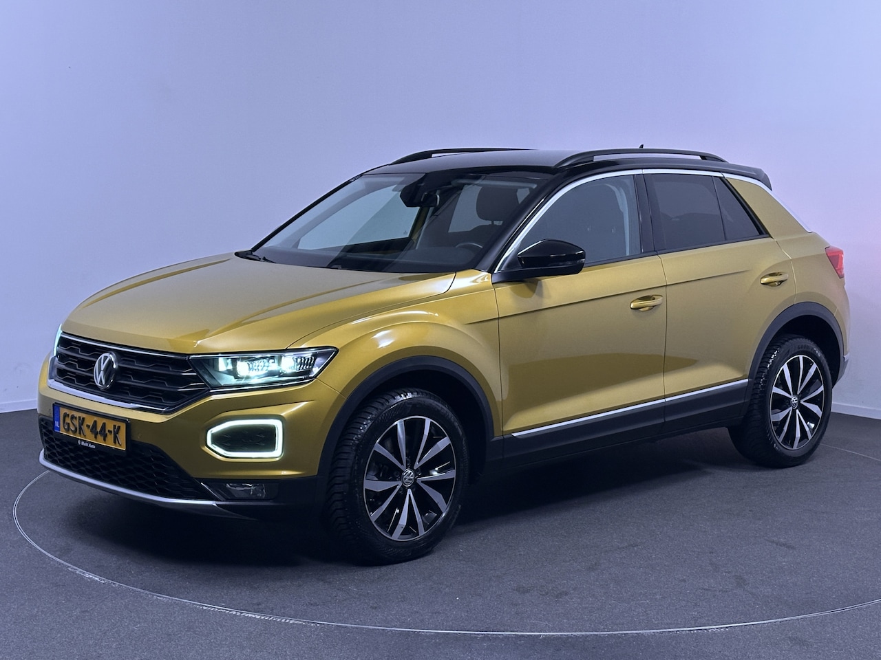 Volkswagen T-Roc - 1.5 TSI Style 150pk DSG Dealer O.H | Adaptive Cruise | Navi | Stoel /Stuur Verwarming | La - AutoWereld.nl