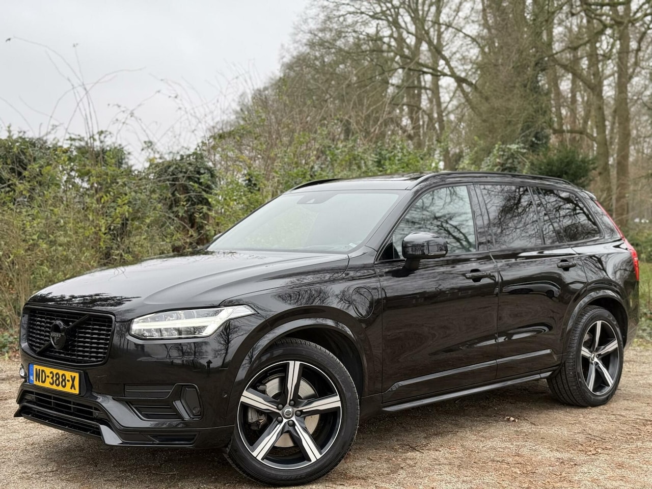 Volvo XC90 - 2.0 T8 Twin Engine AWD R-Design 7P / PANO / LUXE - AutoWereld.nl