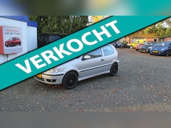 Volkswagen Polo - 1.4-16V Comfortline