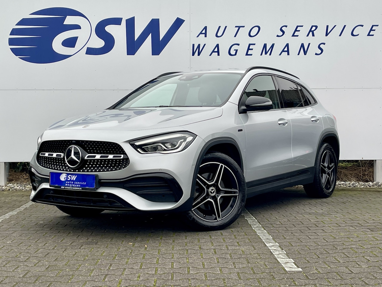 Mercedes-Benz GLA-Klasse - 250 e AMG Line | CarPlay | Navi | Camera | LED | DAB+ | 19 inch - AutoWereld.nl