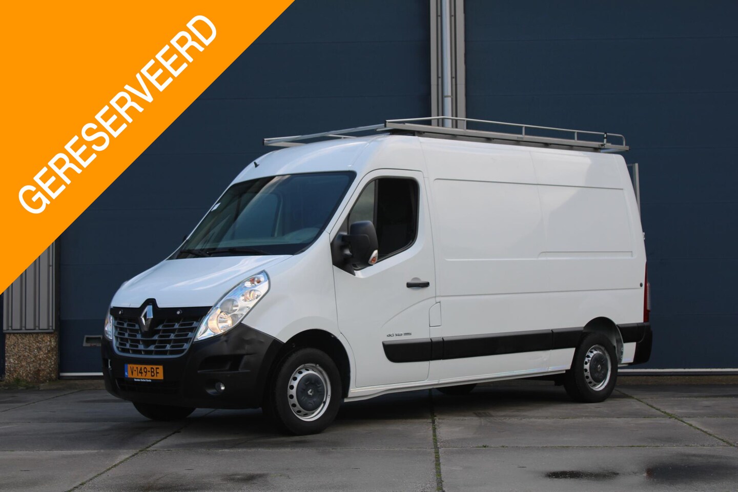 Renault Master - T35 2.3 dCi L2H2 Energy AIRCO / CRUISE CONTROLE / TREKHAAK / IMPERIAL / EURO 6 - AutoWereld.nl