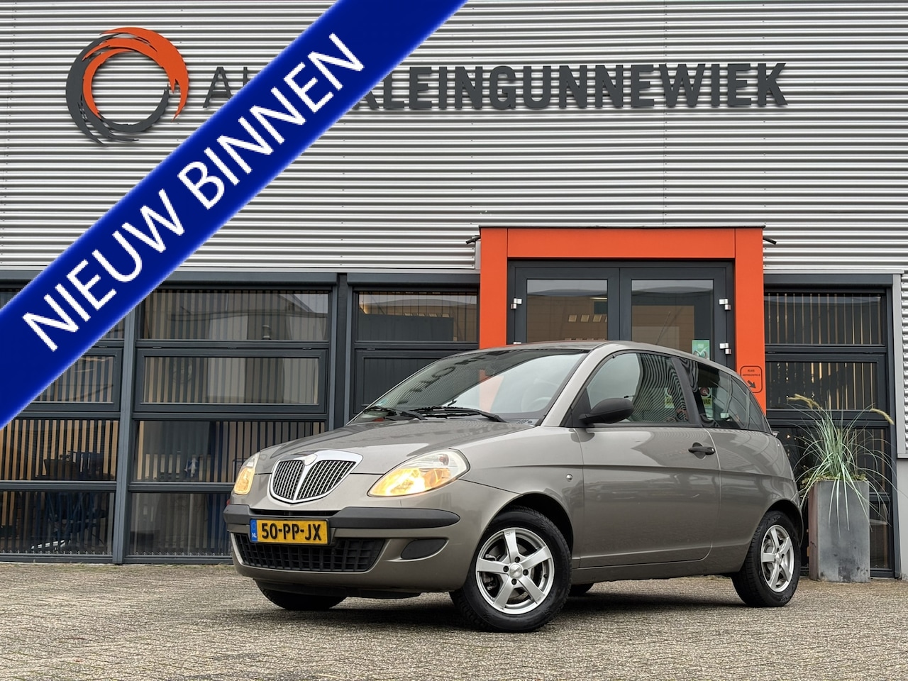 Lancia Y(psilon) - Ypsilon 1.2 Argento / NL Auto / Goed Onderhouden / Met Nieuwe APK / - AutoWereld.nl