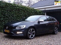 Volvo V60 - 1.6 D2 Summum | R-Design | APK T/M 05-11-2025