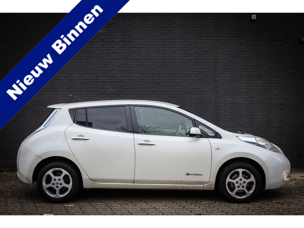 Nissan LEAF - Base 24 kWh Nieuw binnen - AutoWereld.nl