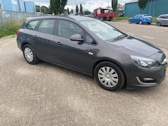 Opel Astra Sports Tourer - 1.7 CDTi Cosmo