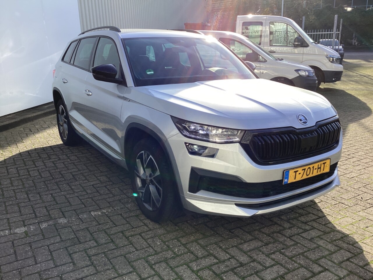 Skoda Kodiaq - 1.5 TSI 150 pk Sportline Business 7pers. 7-DSG | Trekhaak wegklapbaar | Elektrisch verstel - AutoWereld.nl