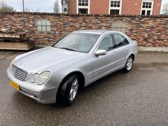 Mercedes-Benz C-klasse - 200 K. Elegance Airco Dealer onderhouden Leder