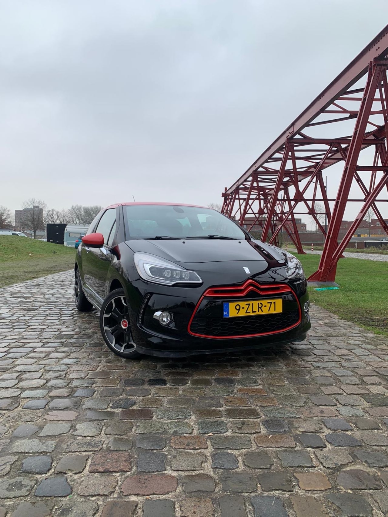 Citroën DS3 - 1.2 PureTech So Red | Top onderhouden! | Vele optie's - AutoWereld.nl