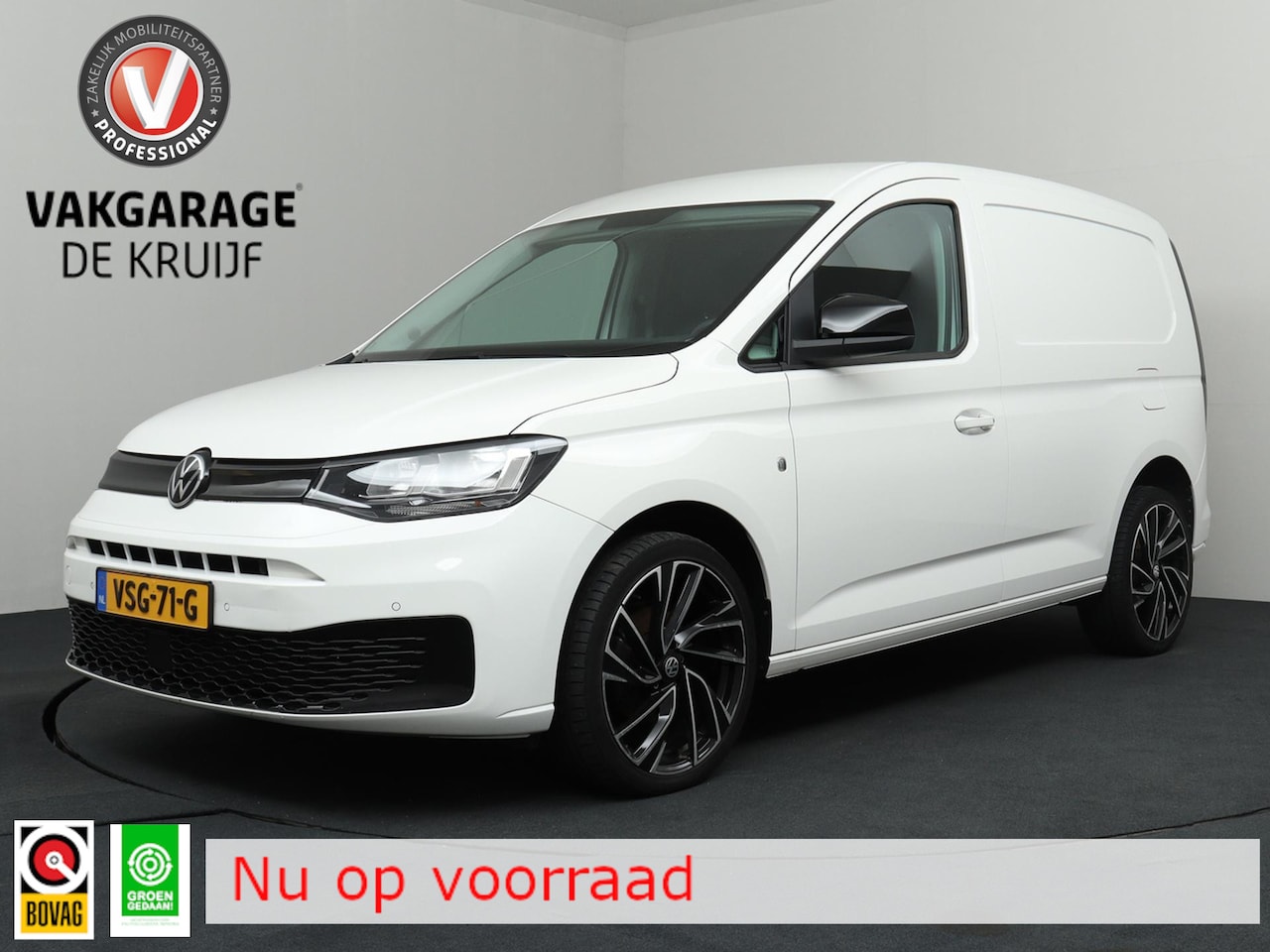 Volkswagen Caddy Cargo - 2.0 TDI | Trekhaak | Achteruitrijcamera | Laadruimte betimmering! - AutoWereld.nl