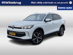 Volkswagen Tiguan - 1.5 eHybrid Life Edition 204 PK / Elektrische Achterklep / Parkeersensoren / Stoel &Stuurw