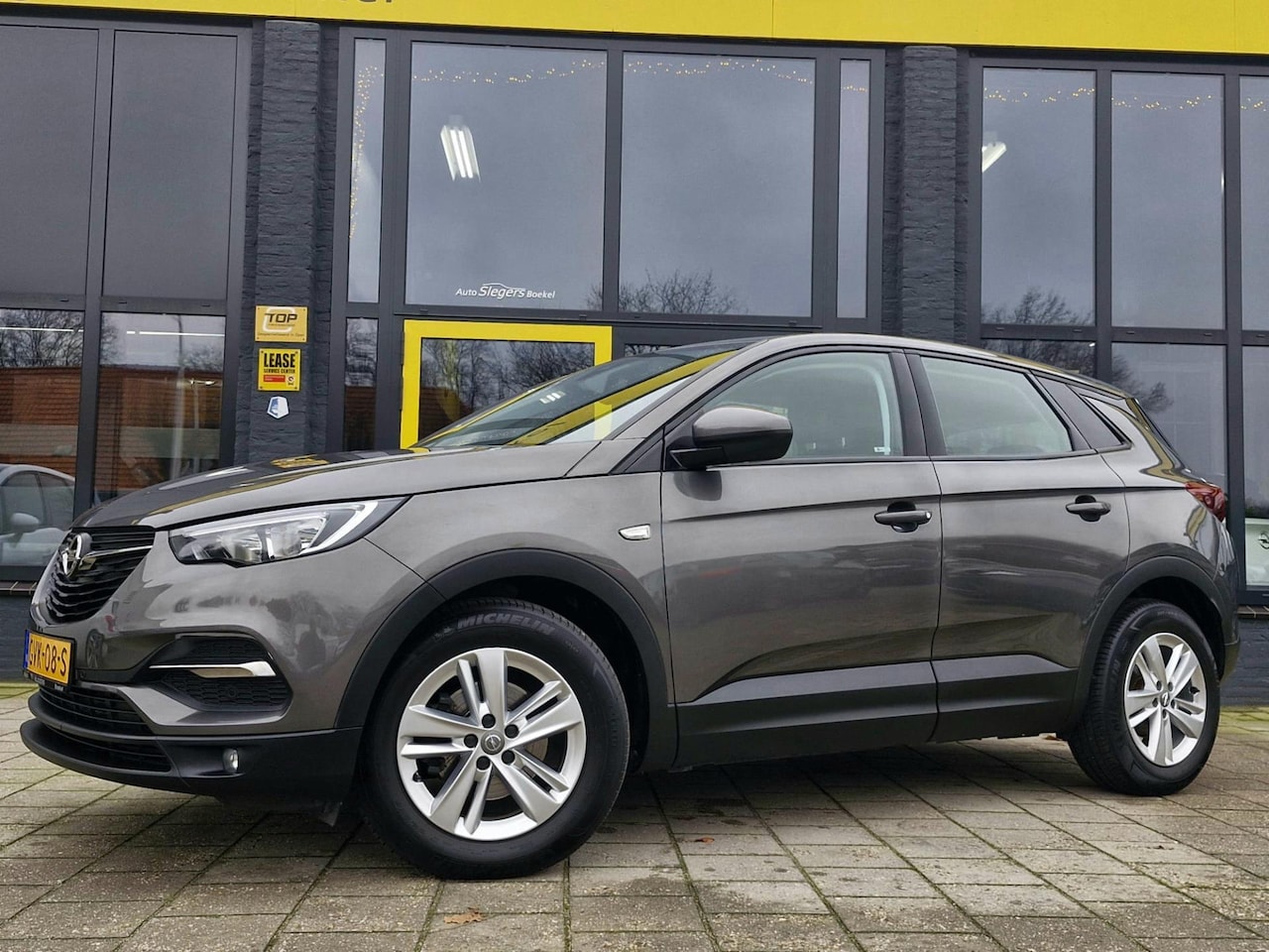 Opel Grandland X - 1.2 Turbo Innovation | Parkeer Camera voor en achter | Android Auto en Apple Carplay | - AutoWereld.nl