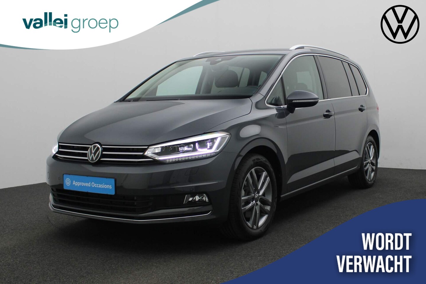 Volkswagen Touran - 7 pers. 1.5 TSI 150PK DSG Highline | Navi | Stoelverwarming | Parkeersensoren voor/achter - AutoWereld.nl