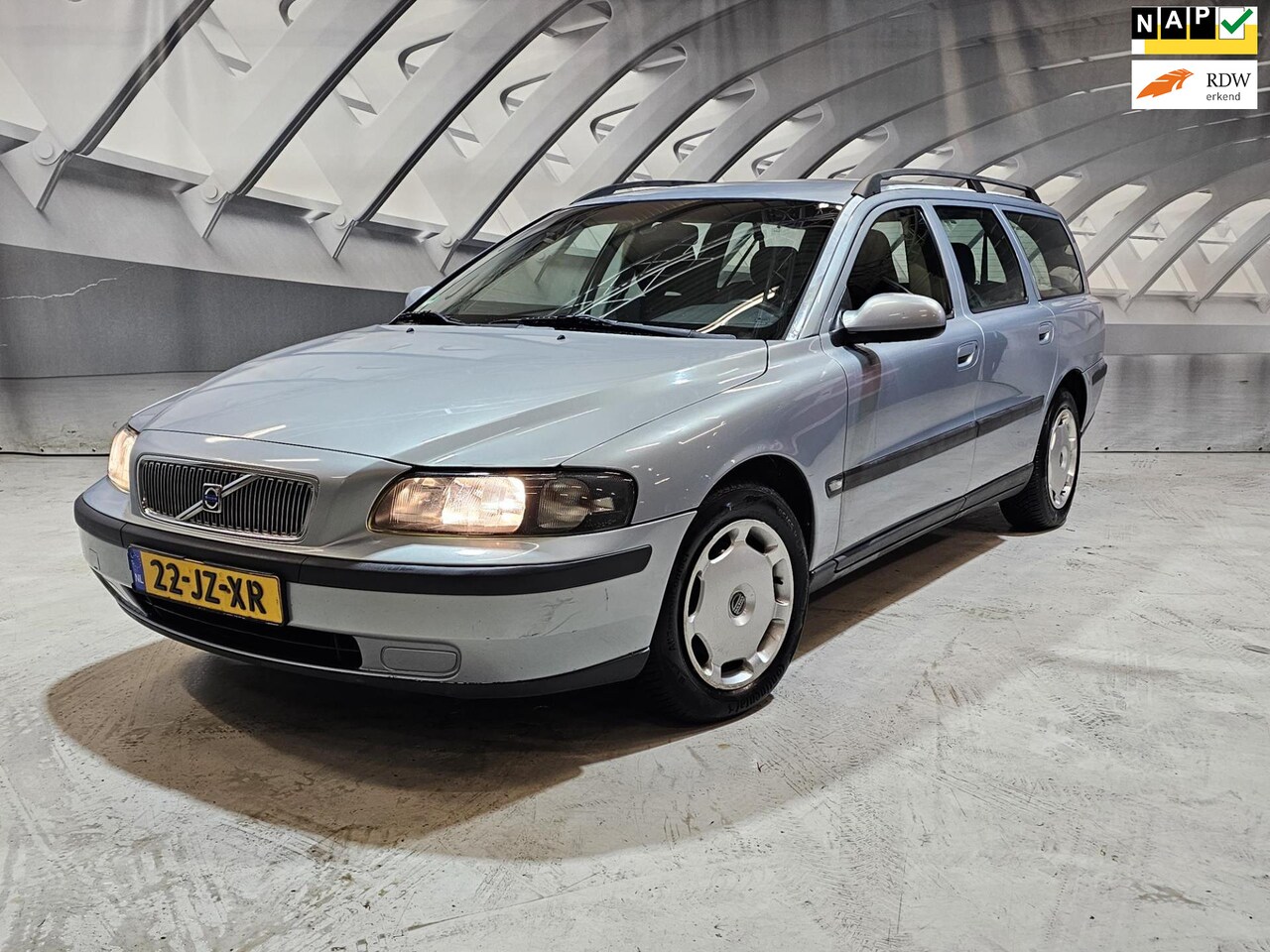 Volvo V70 - 2.4 2.4 - AutoWereld.nl