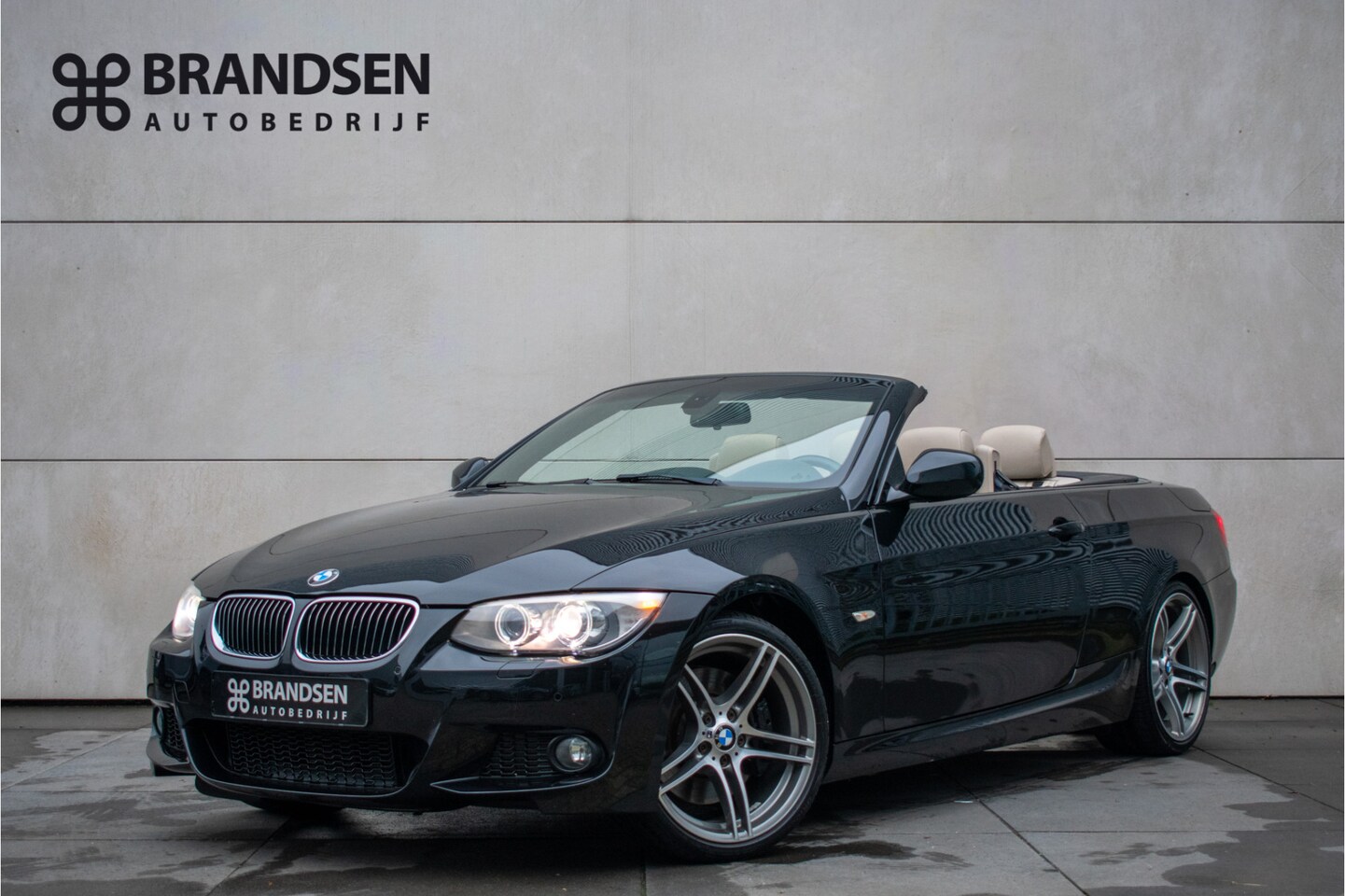 BMW 3-serie Cabrio - 335i High Executive M-Sportpakket - 19" - H&K - Navi - - AutoWereld.nl