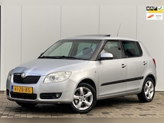 Skoda Fabia - 1.6-16V Elegance Automaat Airco Opendak