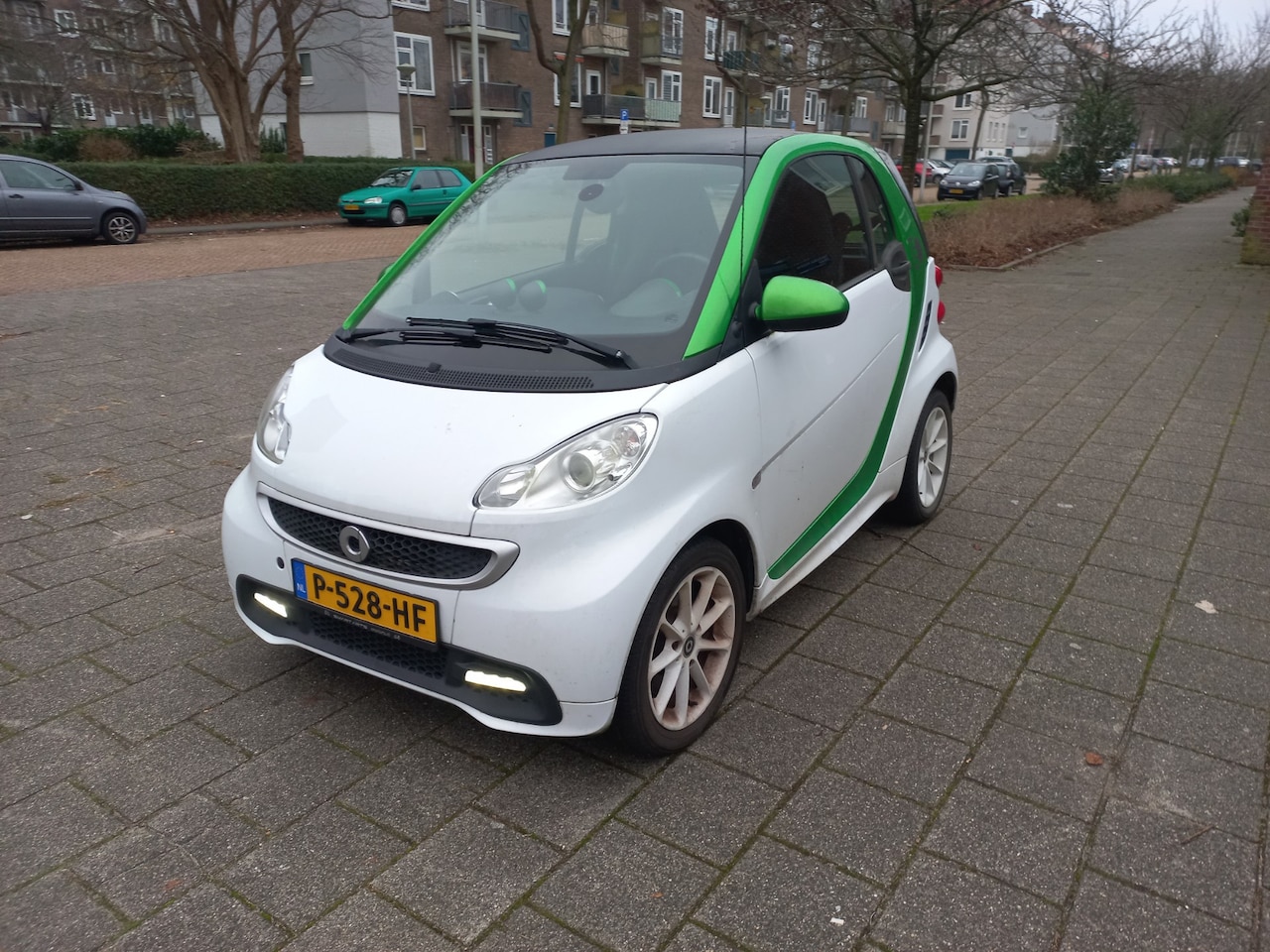 Smart Fortwo coupé - Electric drive BRABUS 18 kWh NW APK Airco Cruise - AutoWereld.nl