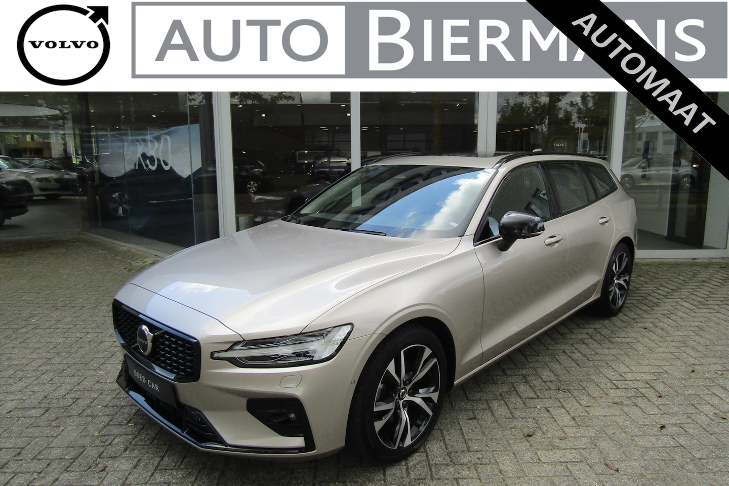 Volvo V60 - B3 Mild Hybrid Aut. Plus Dark | 360 gr. Camera | Harman Kardon - AutoWereld.nl