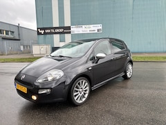 Fiat Punto Evo - 0.9i TwinAir Sport 5-Deurs 6-Bak 86 PK. Mooie en super leuke auto van de eerste eigenaar