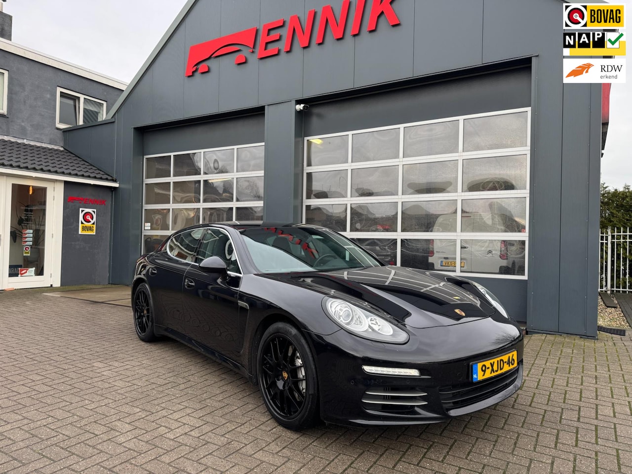 Porsche Panamera - 3.0 4S Airsuspension / 4WD / NL Auto met NAP / Full Service . - AutoWereld.nl