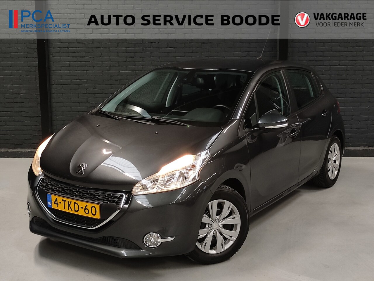 Peugeot 208 - 5-deurs 1.2 (82 pk) Envy - navigatie - trekhaak - climate - AutoWereld.nl