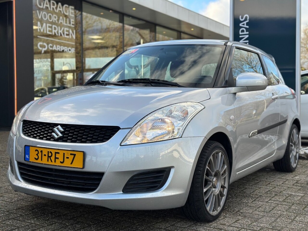 Suzuki Swift - 1.2-16V 3-drs Sport-Line Goed Onderhouden '' Airco - Radio - Ele - AutoWereld.nl