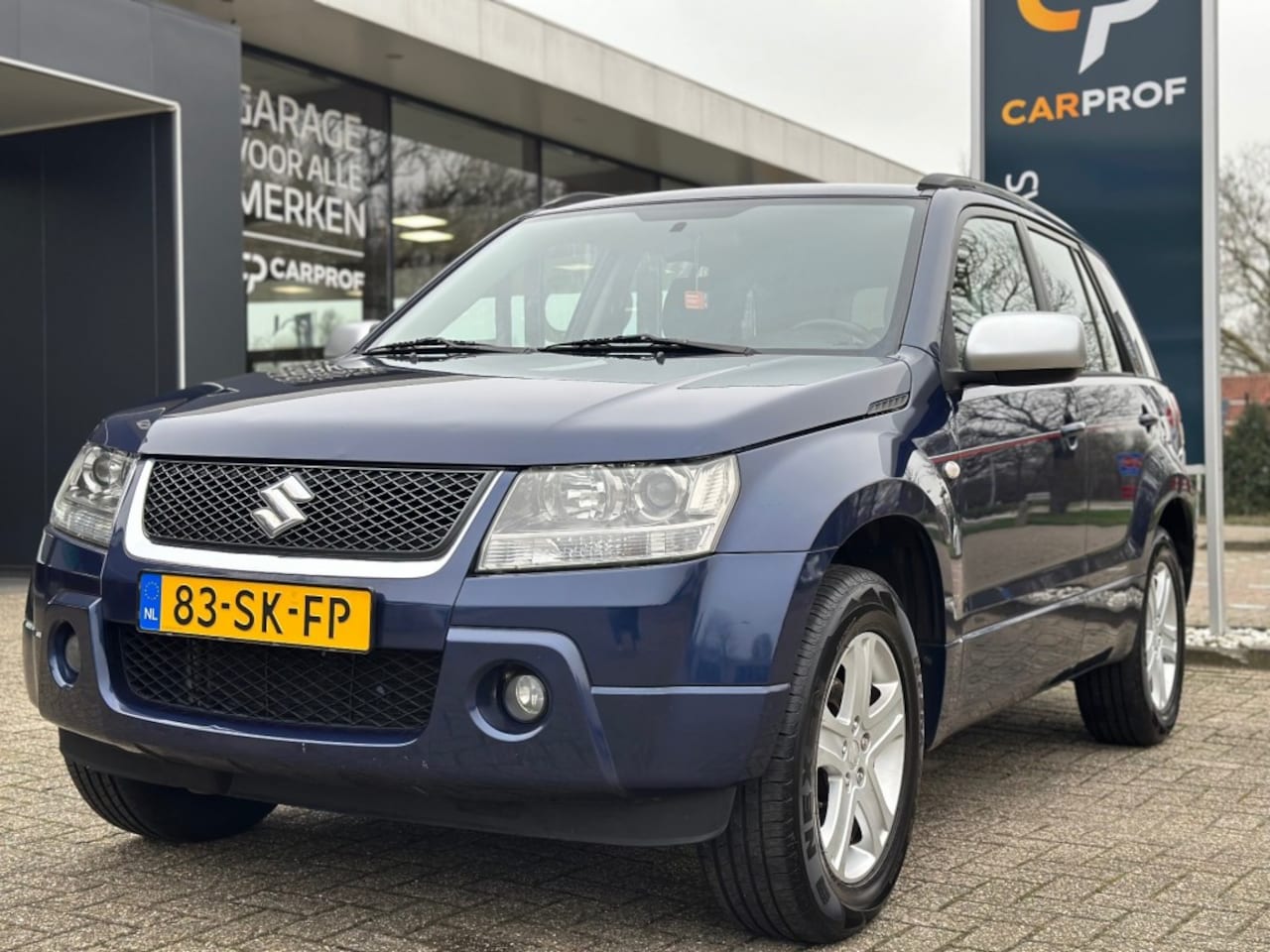 Suzuki Grand Vitara - 2.0-16V Exclusive '' Keyless - Trekhaak 1850KG - Cruise Control - AutoWereld.nl