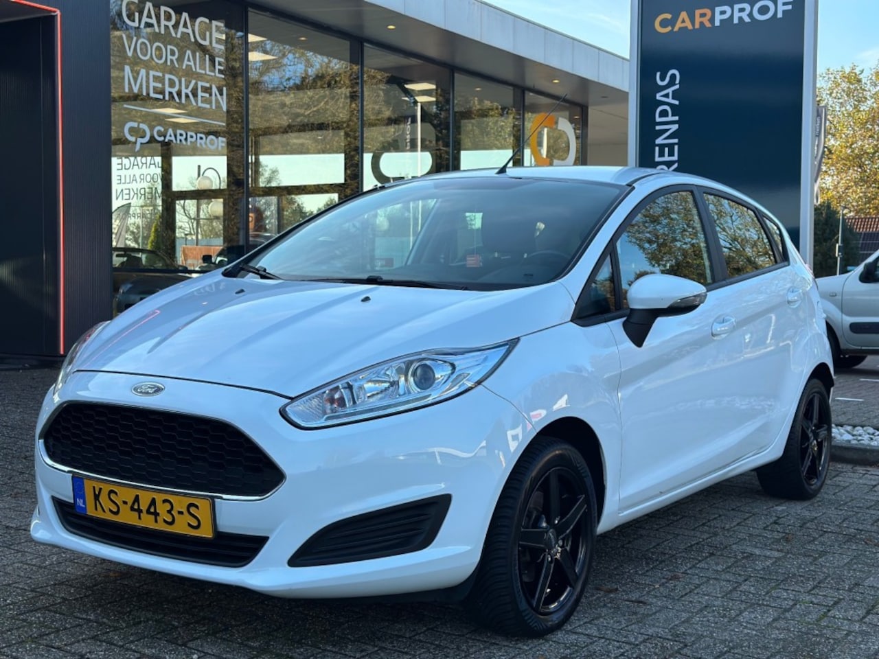 Ford Fiesta - 1.0 5-drs Style Essential '' Airco - Elektrische ramen - Cruise - AutoWereld.nl