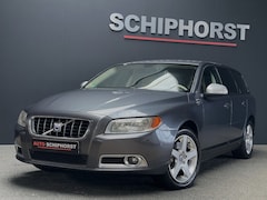 Volvo V70 - D5 185 pk /Leer/navi/trekhaak/kinetic