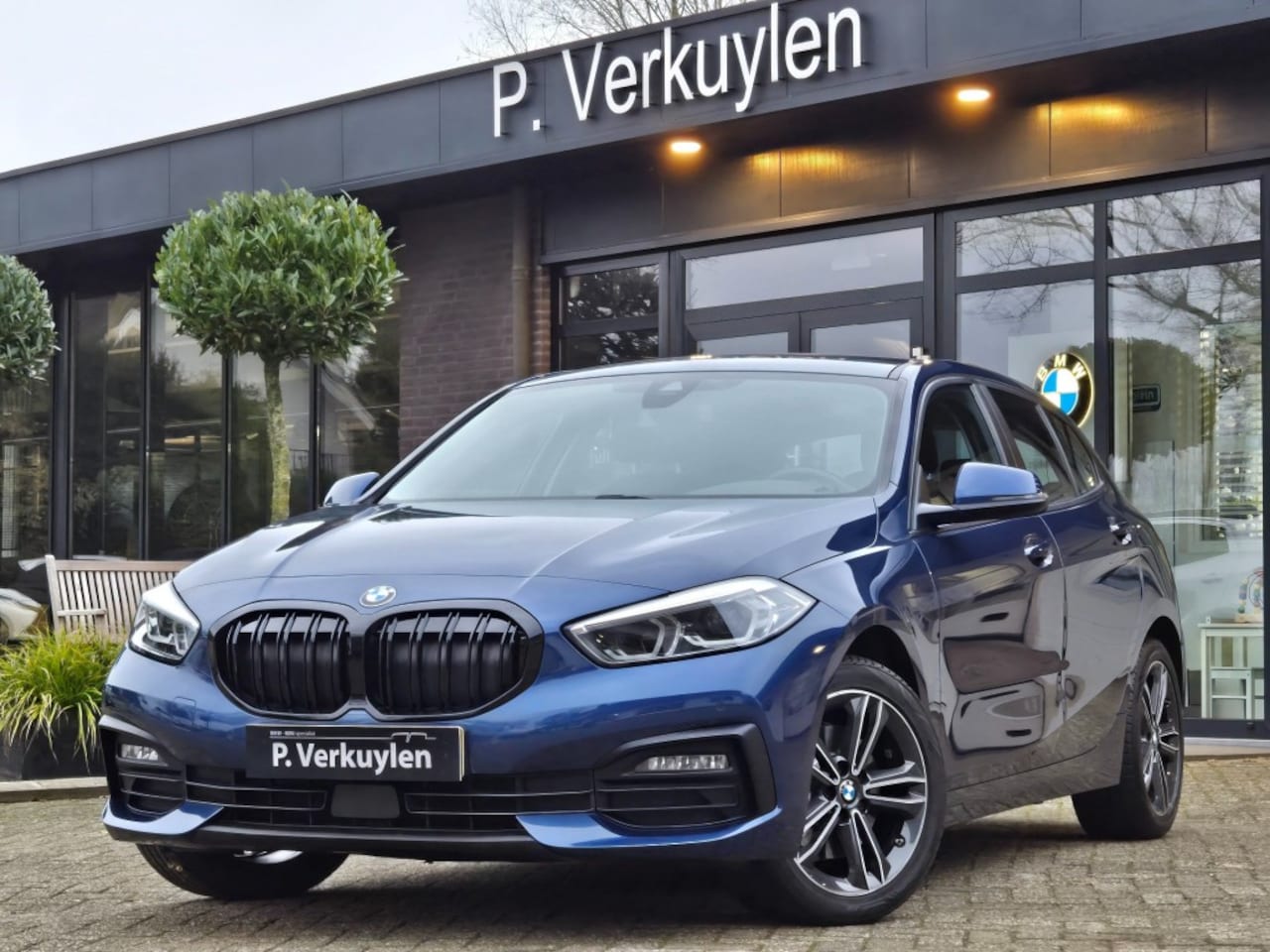 BMW 1-serie - 118I EXECUTIVE ED. I NAVIGATIE I CLIMATE CONTROL I LED KOMPLAMPE - AutoWereld.nl