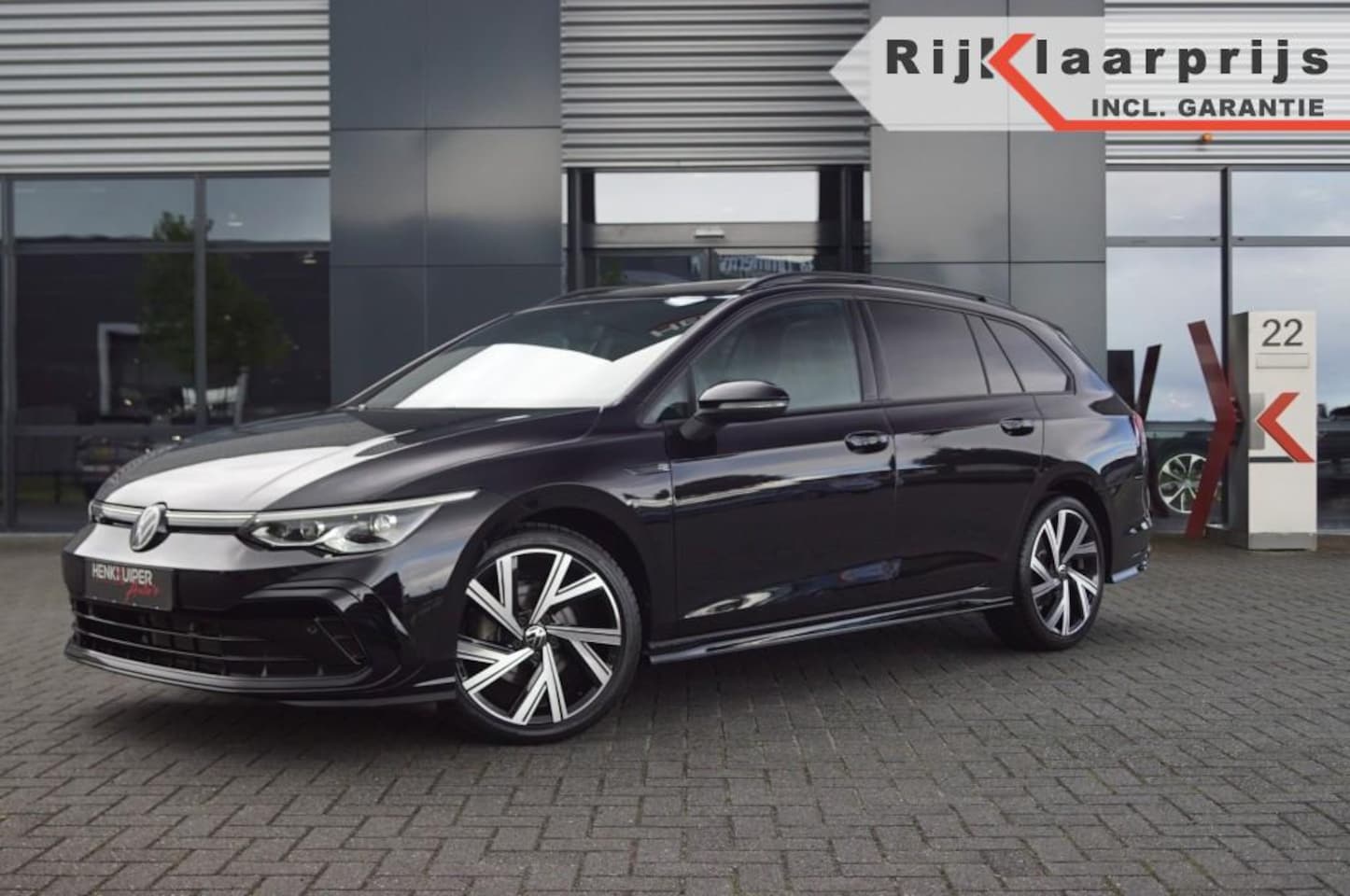 Volkswagen Golf Variant - Variant 1.5 TSI DSG R-Line 150pk /Panodak /Elektr. A-Klep/18 LM - AutoWereld.nl