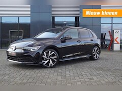 Volkswagen Golf - 1.5 TSI DSG R-Line 150pk Panodak/ Camera /ACC/ Black style