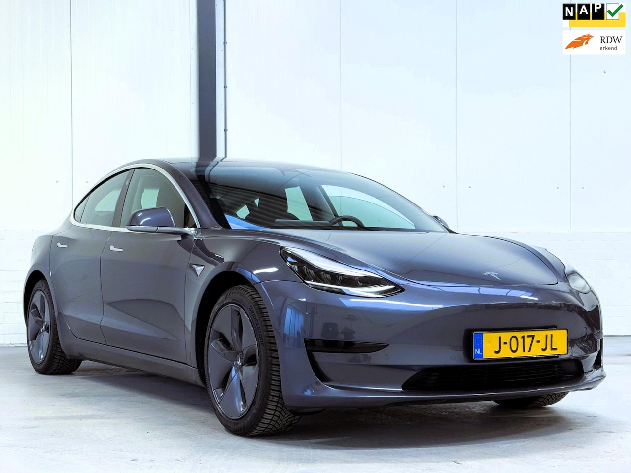 Tesla Model 3 - Standard RWD Plus 60 kWh Autoilot|1e Eigenaar|Eindejaarsactie - AutoWereld.nl