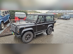 Land Rover Defender - 2.5 TD5 90 SW Black 5 cilinder AIRCO