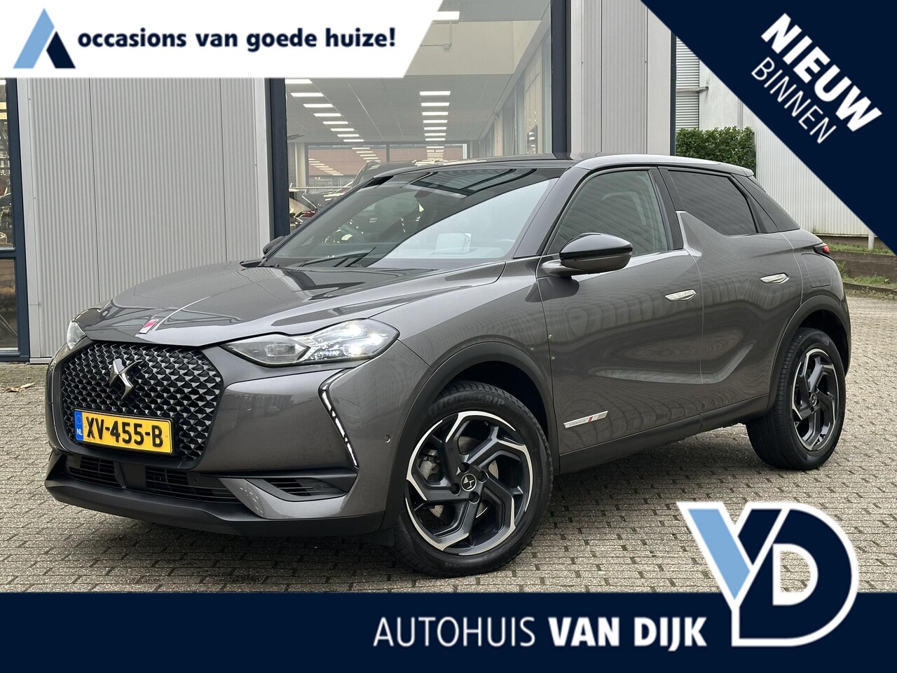 DS 3 Crossback - 1.2 PureTech 131pk So Chic | Cruise Adaptief/18"/Camera/Head-Up/Trekhaak - AutoWereld.nl