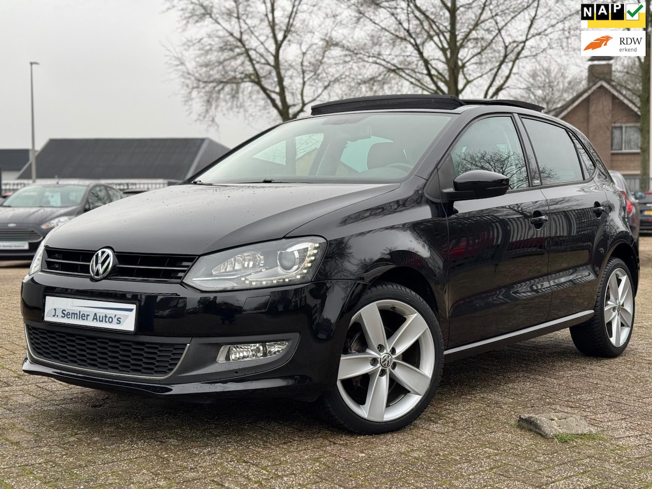 Volkswagen Polo - 1.4-16V STYLE PANORAMA DAK NAVI PDC MF-STUUR XENON - AutoWereld.nl