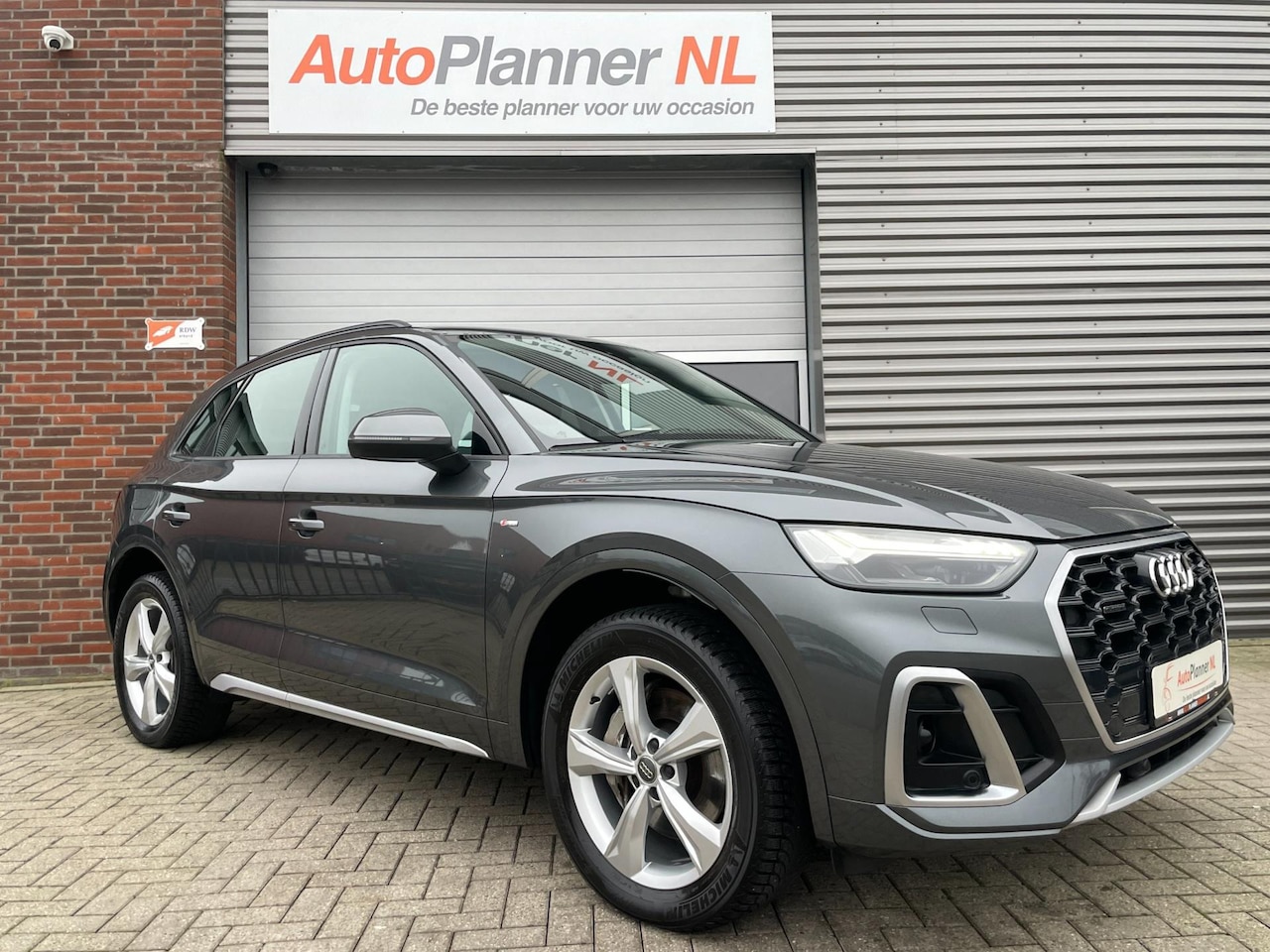 Audi Q5 - 50 TFSI e Quattro! S-line! Camera! 1e Eigenaar! - AutoWereld.nl