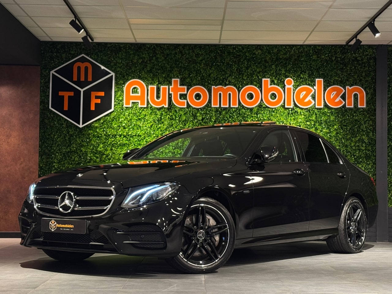 Mercedes-Benz E-klasse - 350 e AMG |DAKRAAM|WIDESCREEN|CAMERA - AutoWereld.nl