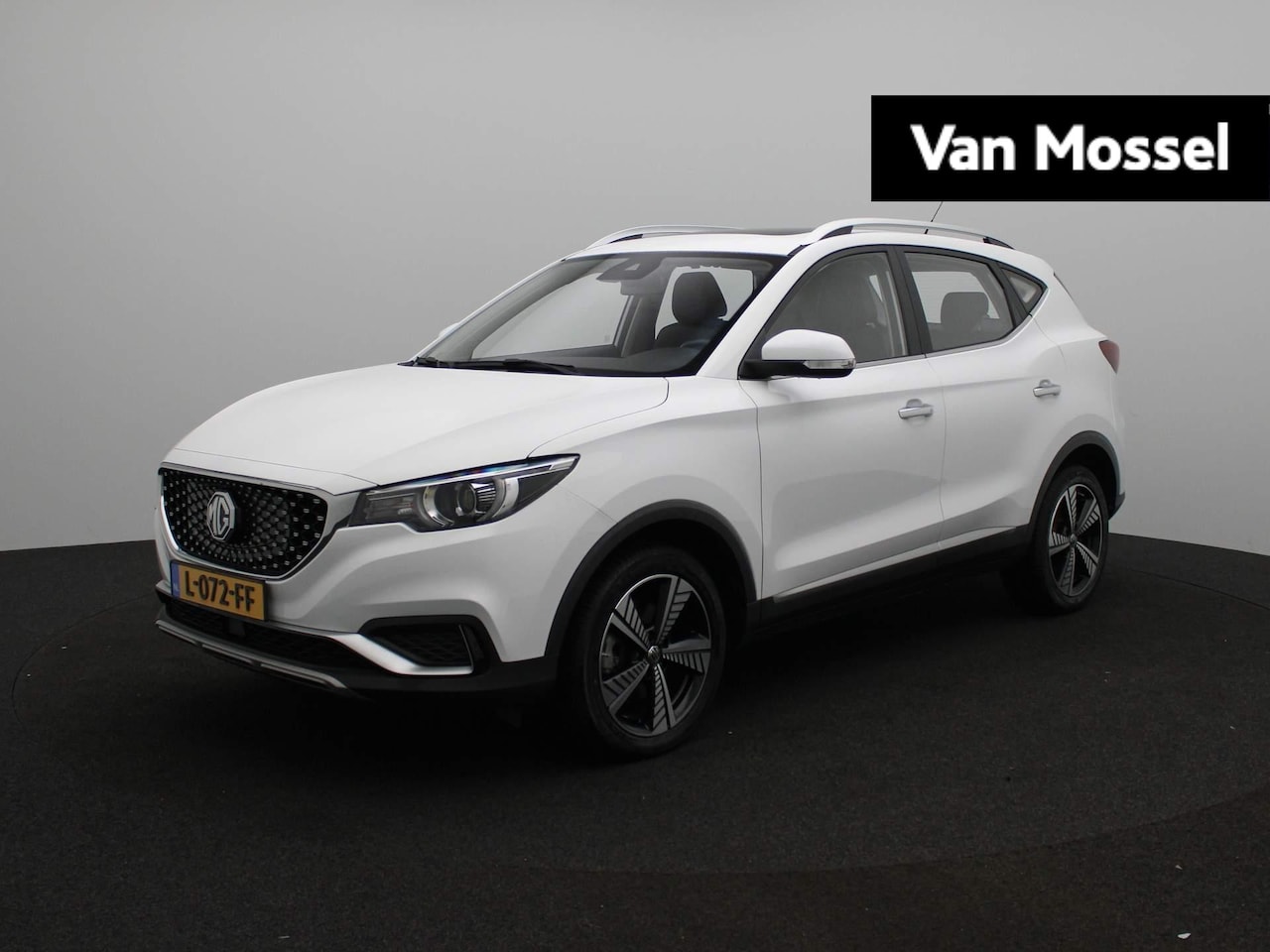 MG ZS - EV Luxury 45 kWh | Leder | Navi | Panoramadak | Camera | Apple CarPlay | Adaptive Cruise C - AutoWereld.nl