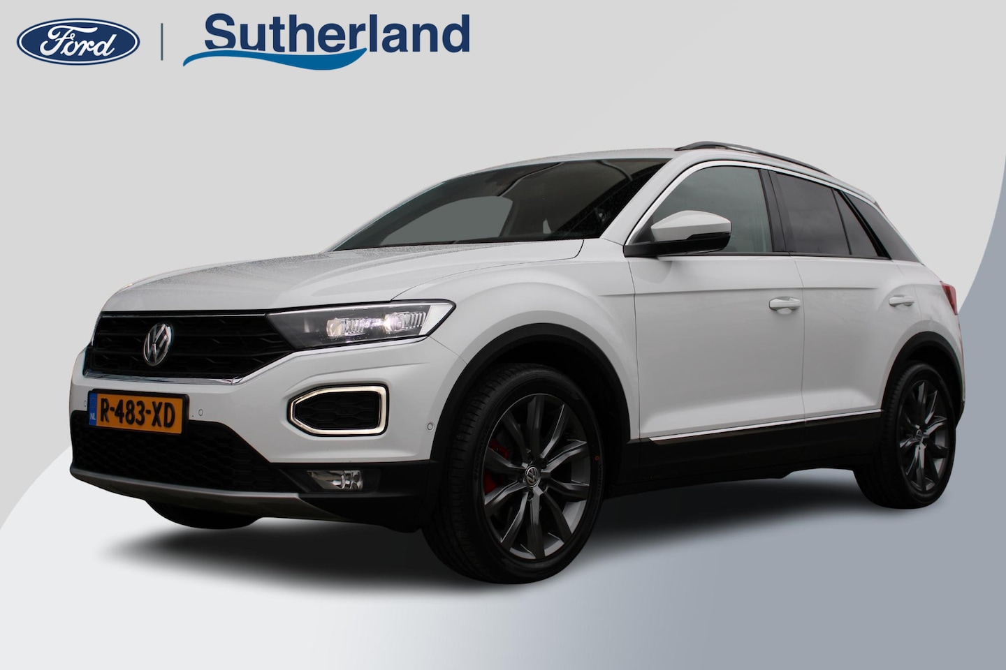 Volkswagen T-Roc - 2.0 TSI 4Motion Sport | Trekhaak 1700KG | Stoelverwarming | Climate Control | Parkeersenso - AutoWereld.nl