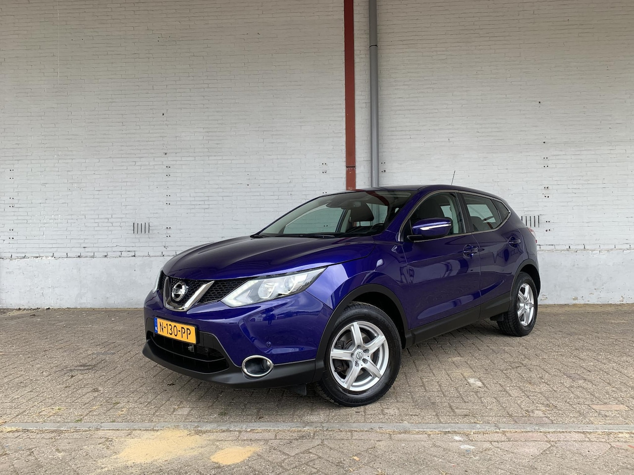 Nissan Qashqai - 1.2 Acenta |Dealer Onderhoud!|Trekhaak!|Camera & Cruise!| - AutoWereld.nl